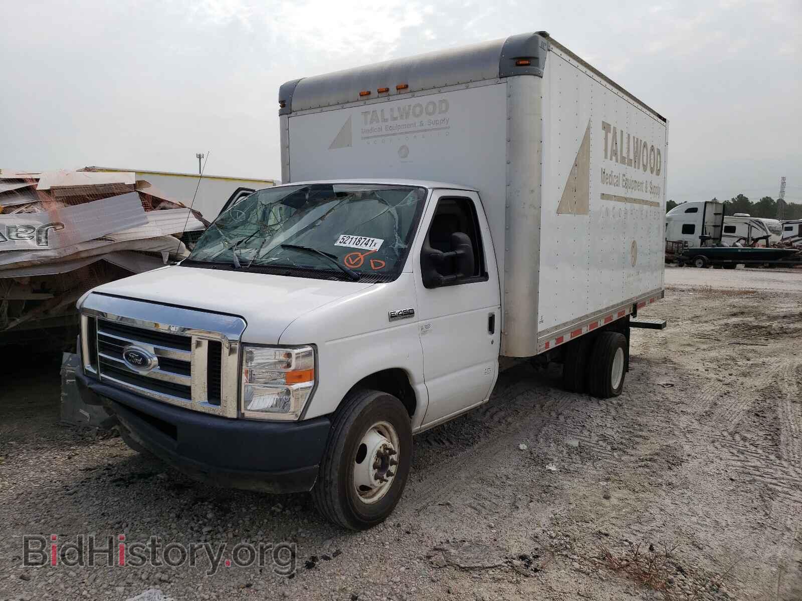 2018 FORD ECONOLINE - VIN: 1FDXE4FS2JDC09116 - Photo 2