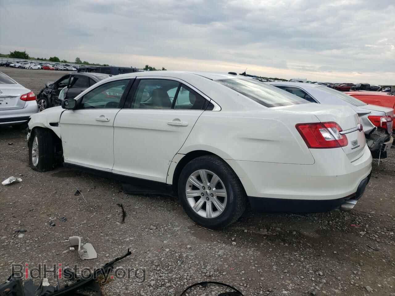 2010 FORD TAURUS - VIN: 1FAHP2DW9AG124629 - Фото 2