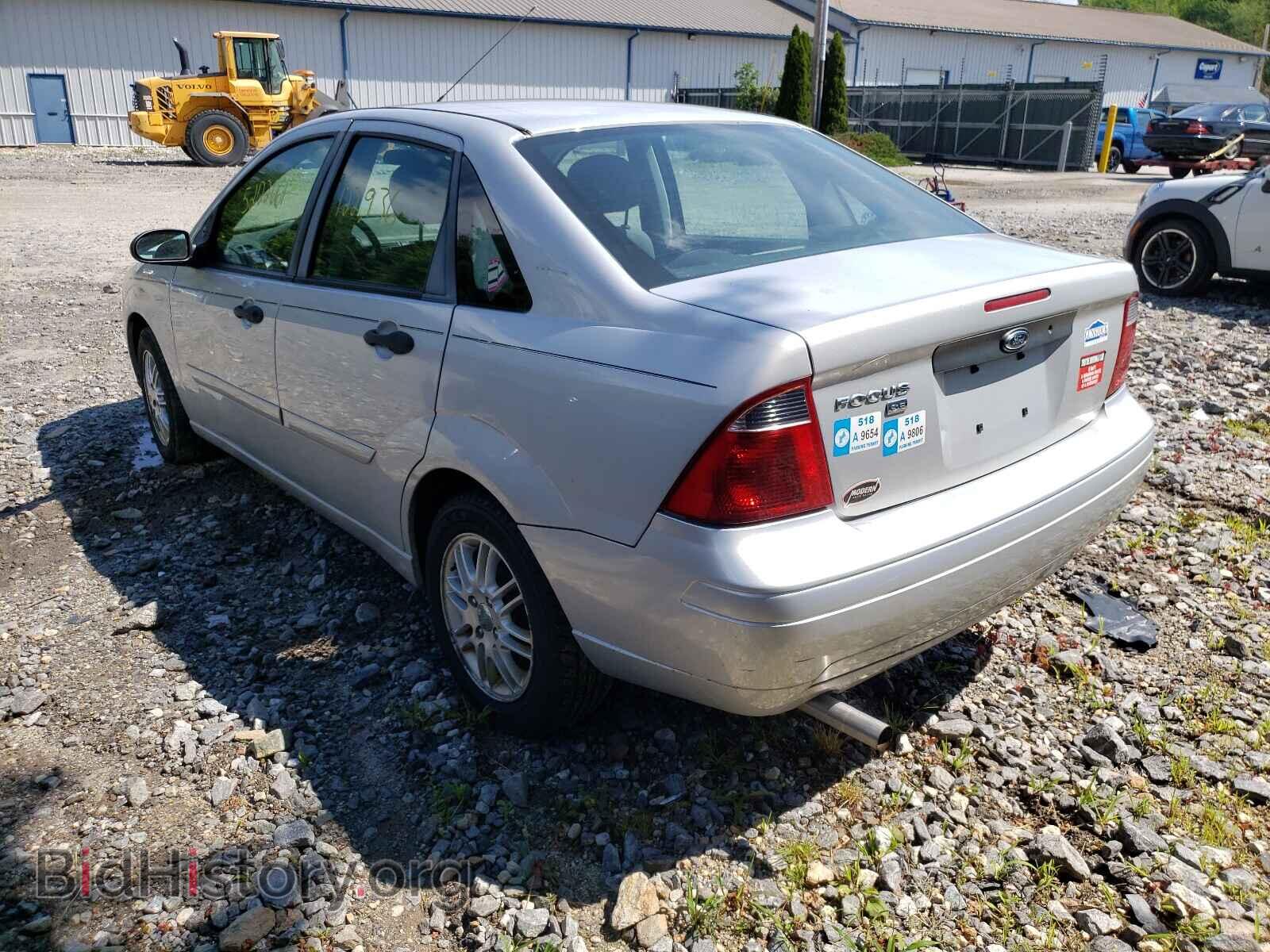 2007 FORD FOCUS - VIN: 1FAFP34N57W249727 - Photo 3