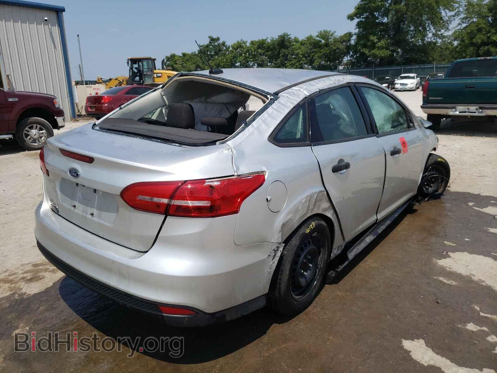 2017 FORD FOCUS - VIN: 1FADP3E23HL322589 - Photo 4