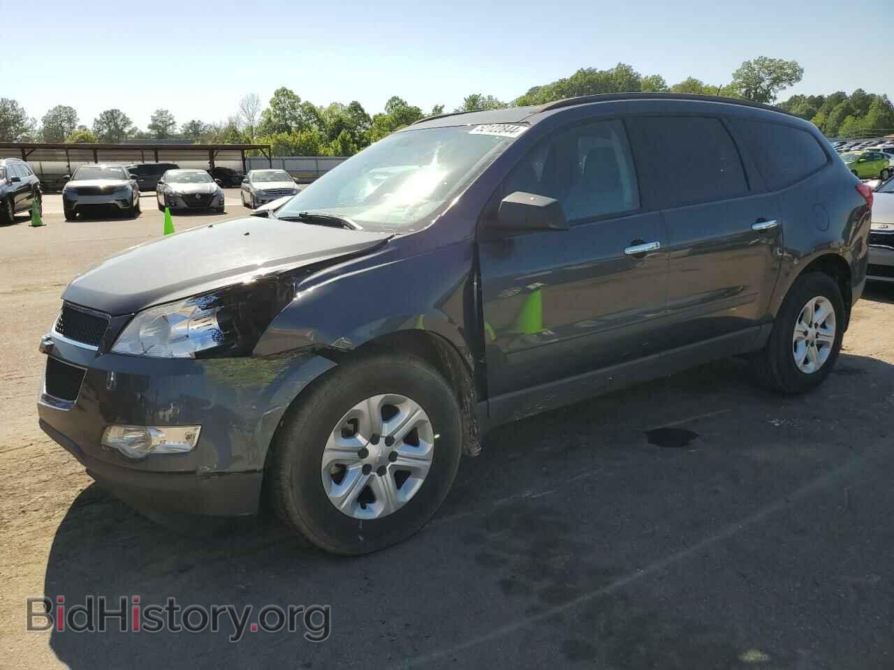 Фотография 1GNKRFED6CJ422065 - CHEVROLET TRAVERSE 2012