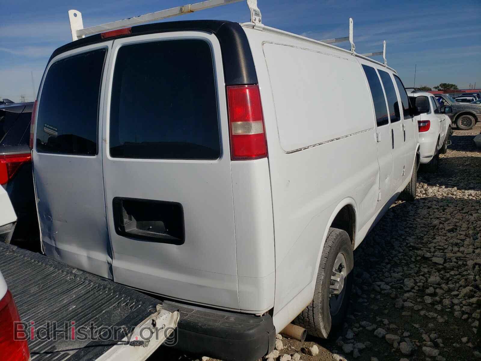 2012 CHEVROLET EXPRESS - VIN: 1GCWGGCA1C1175052 - Фото 4