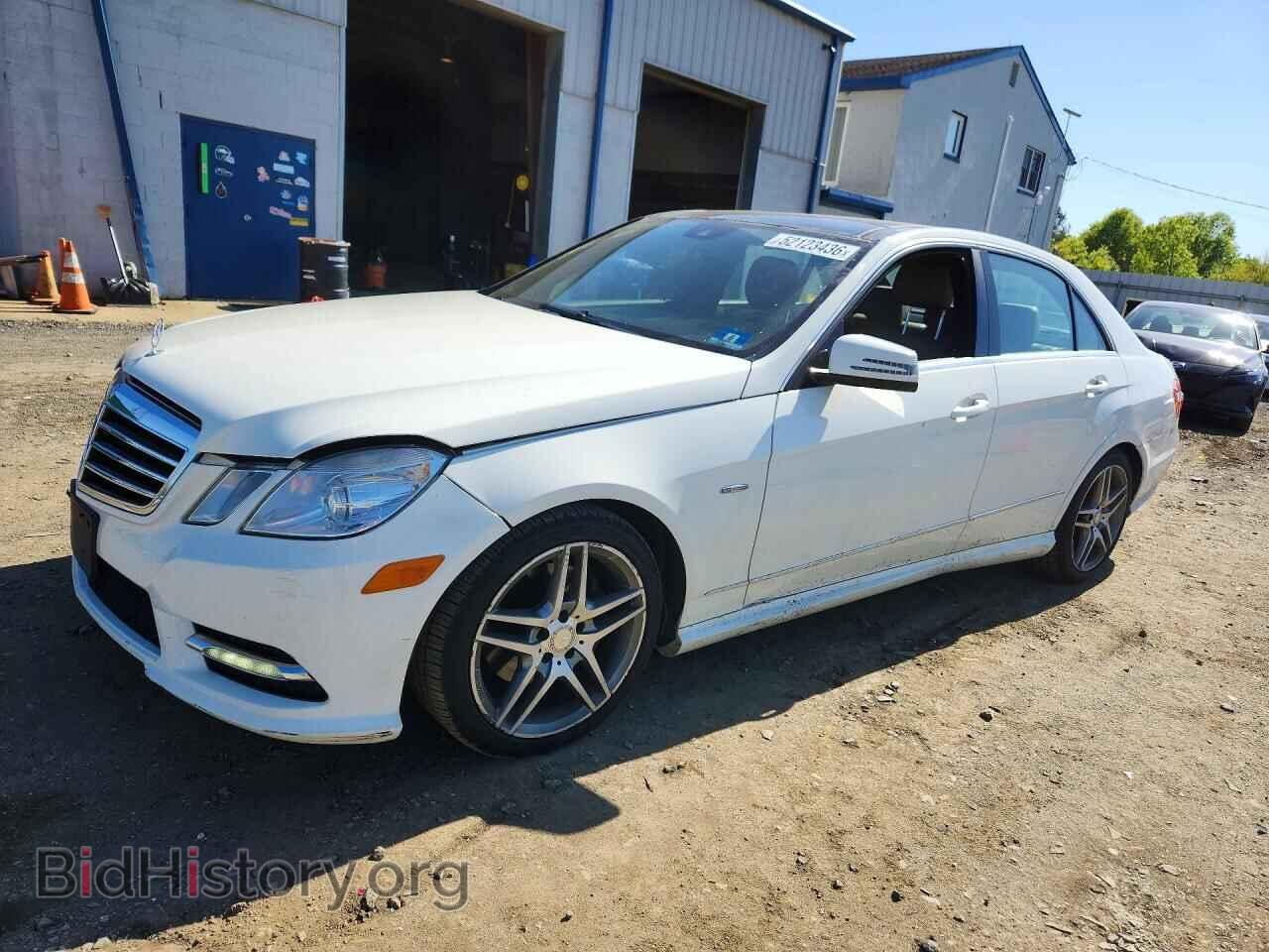 Photo WDDHF8JB9CA655262 - MERCEDES-BENZ E-CLASS 2012