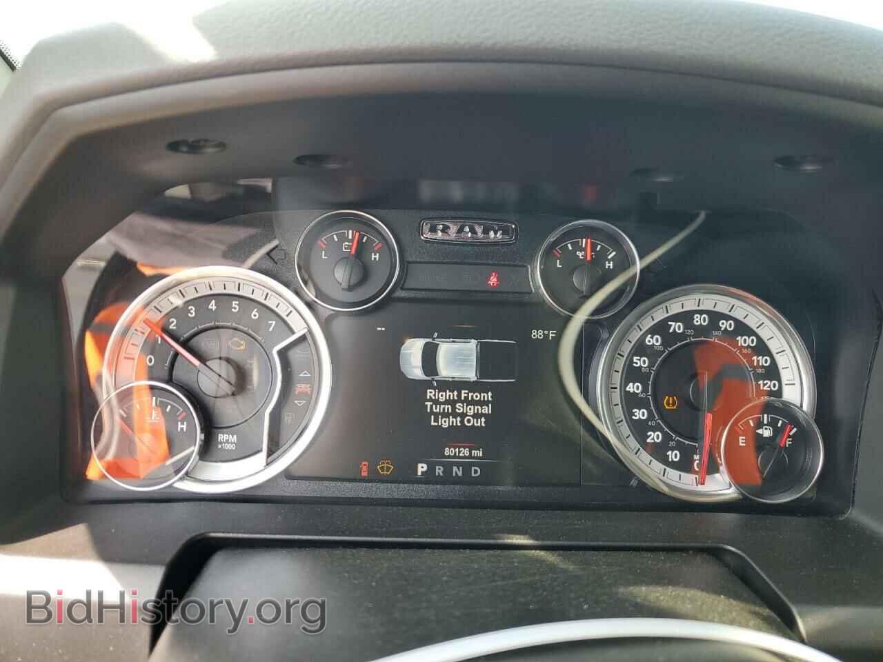 2018 RAM 1500 - VIN: 1C6RR6GG1JS170996 - Фото 9