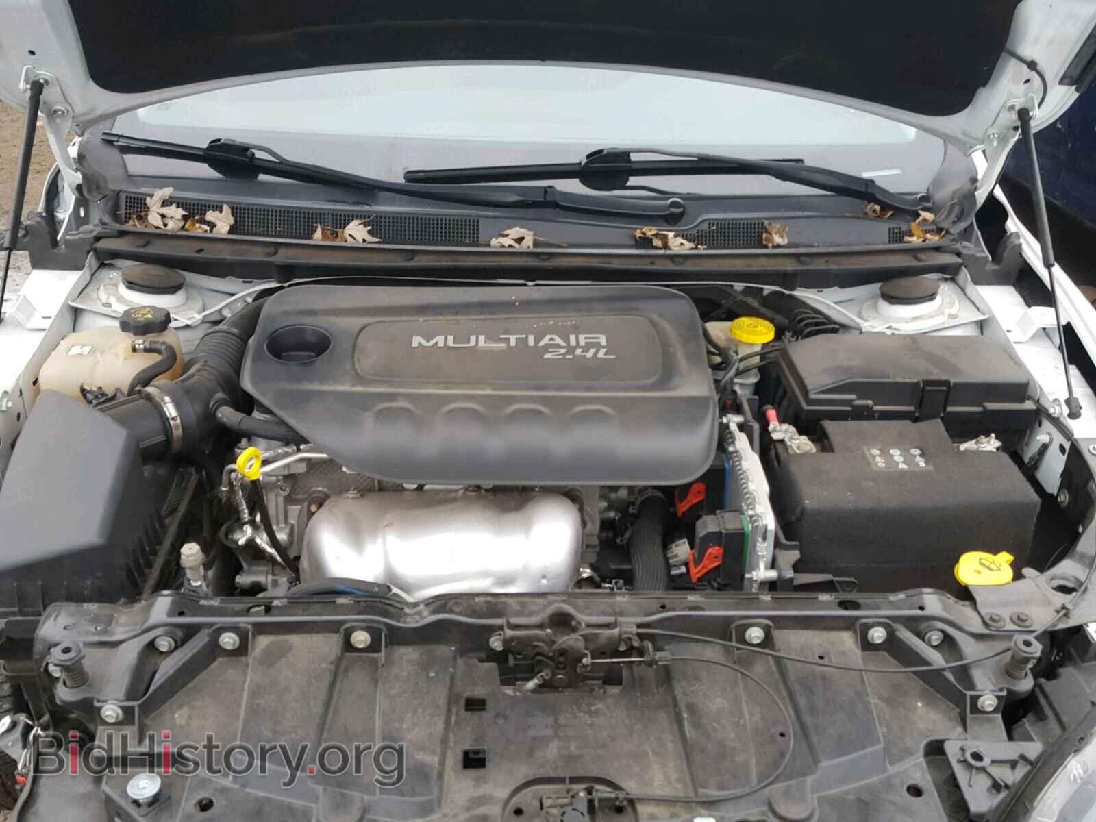 2016 CHRYSLER 200 - VIN: 1C3CCCAB8GN171828 - Фото 7
