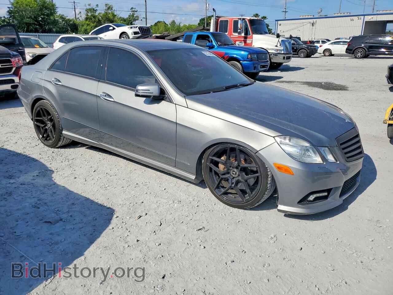 2011 MERCEDES-BENZ E-CLASS - VIN: WDDHF9AB2BA417998 - Photo 4