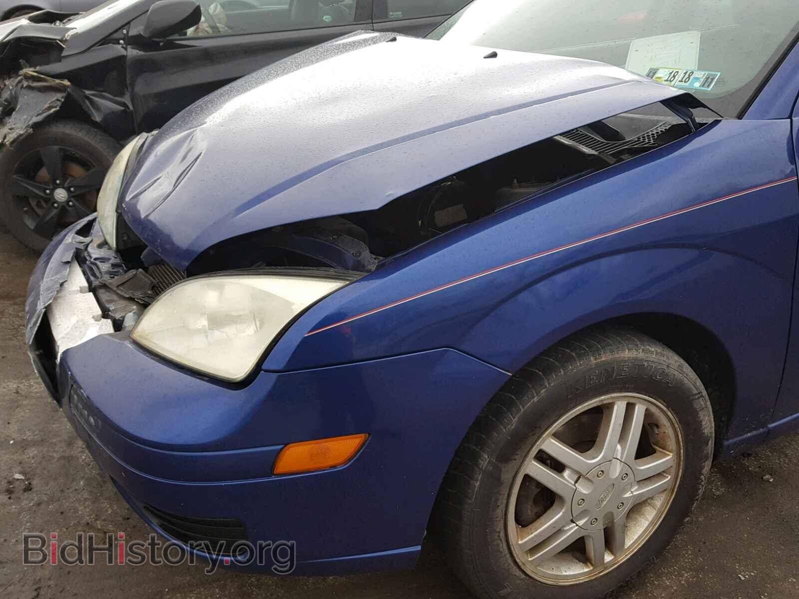 2005 FORD FOCUS - VIN: 3FAFP37N05R108995 - Фото 9