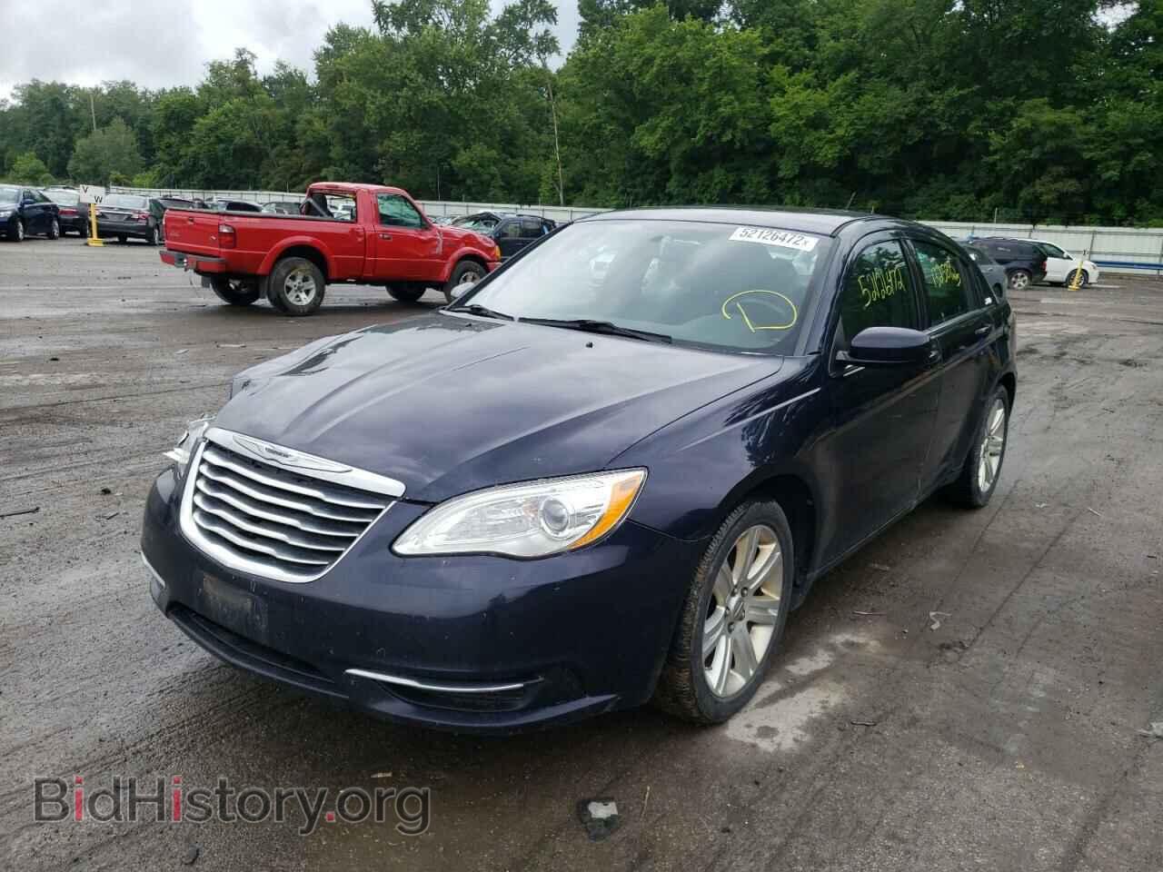 2012 CHRYSLER 200 - VIN: 1C3CCBBG8CN158320 - Фото 2
