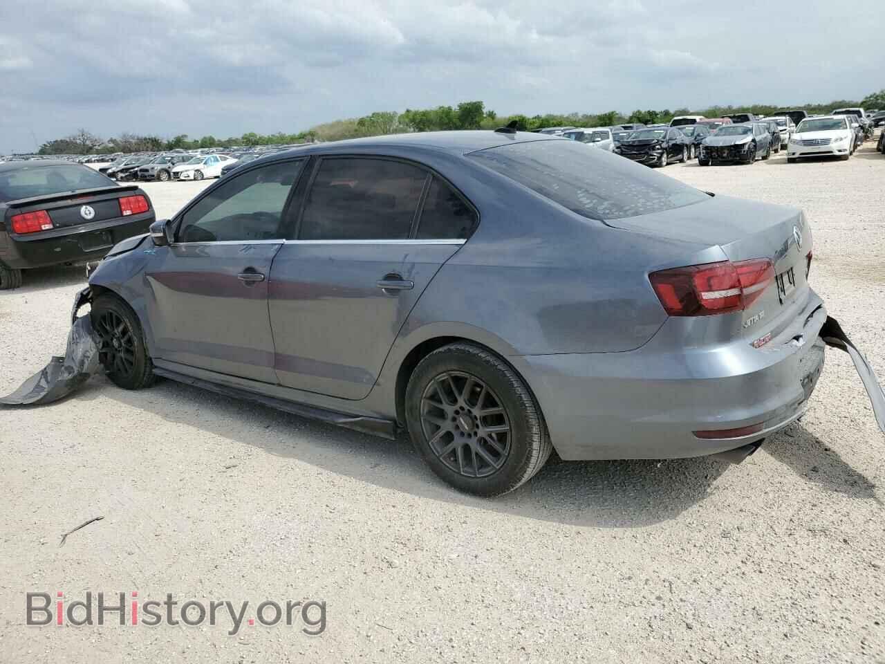 2018 VOLKSWAGEN JETTA - VIN: 3VWDB7AJ3JM220823 - Фото 2