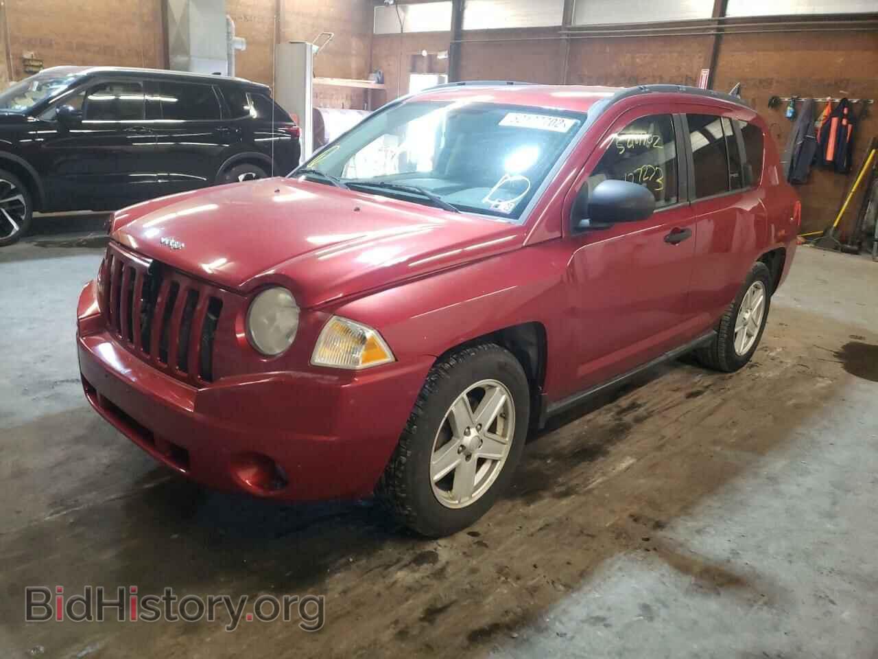 2007 JEEP COMPASS - VIN: 1J8FF47W17D131749 - Фото 2