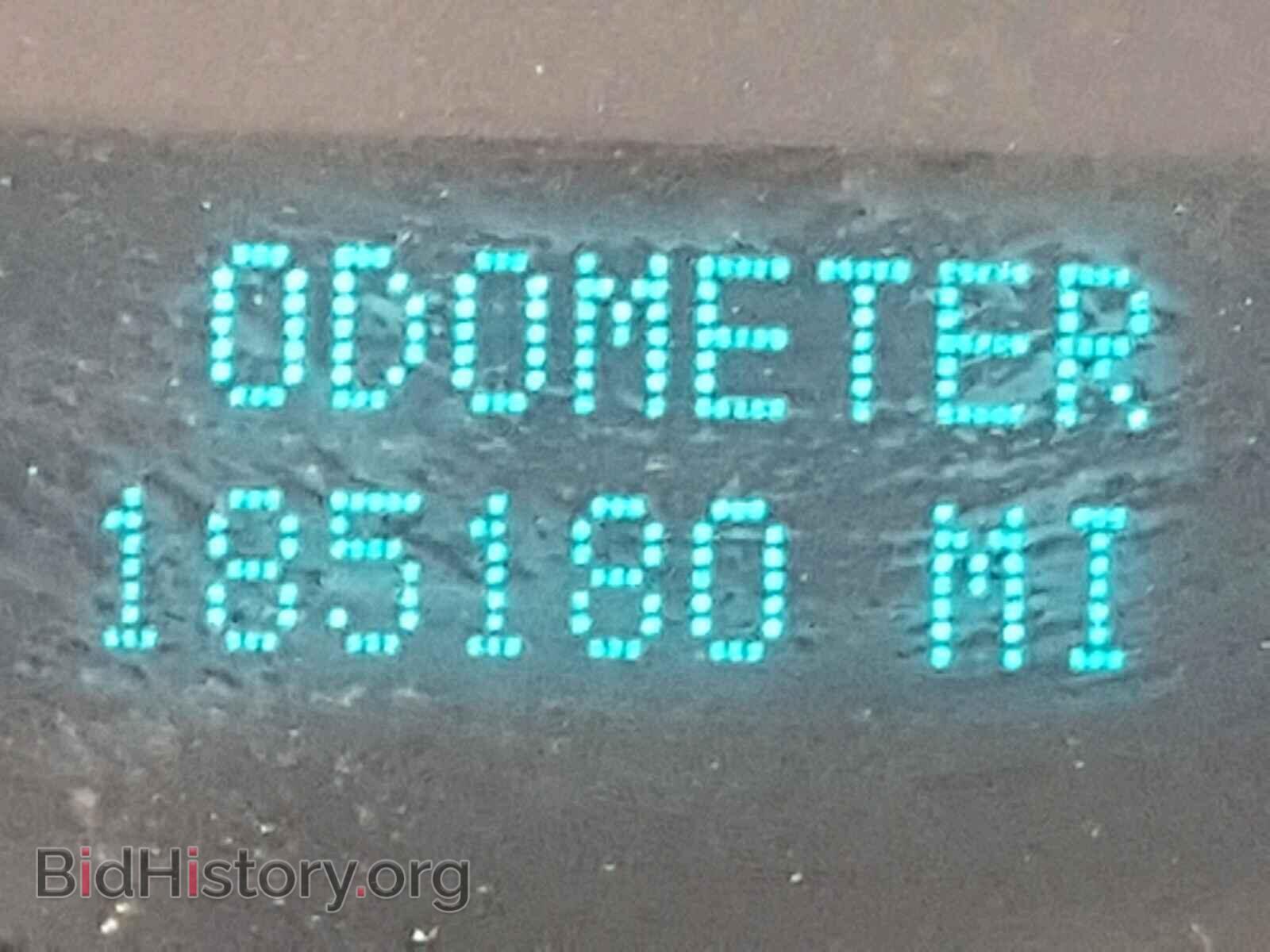 2010 CHEVROLET SILVERADO - VIN: 1GCPCPEX2AZ257260 - Фото 8