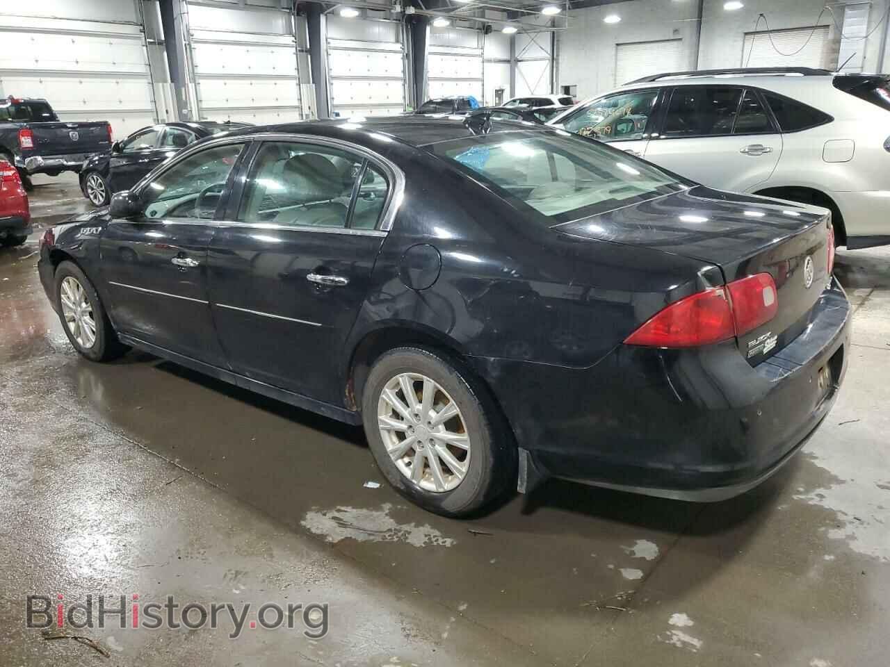 2011 BUICK LUCERNE - VIN: 1G4HC5EM2BU124085 - Фото 2