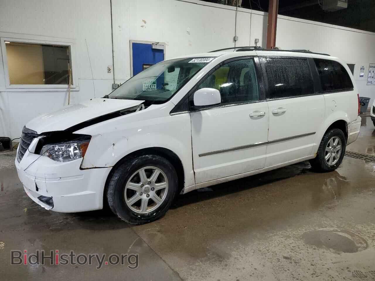Photo 2A4RR5D15AR440908 - CHRYSLER MINIVAN 2010