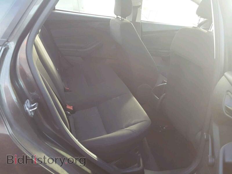 2016 Ford FOCUS (VIN 1FADP3E26GL254304) — фото 6 из 10