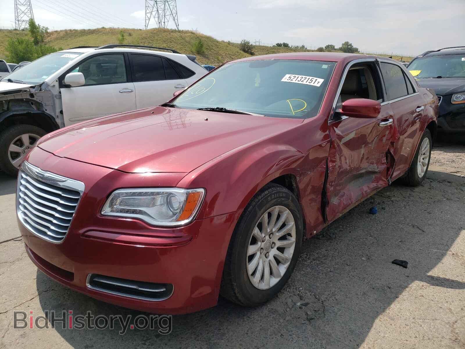 2014 CHRYSLER 300 - VIN: 2C3CCAAG0EH164944 - Фото 2