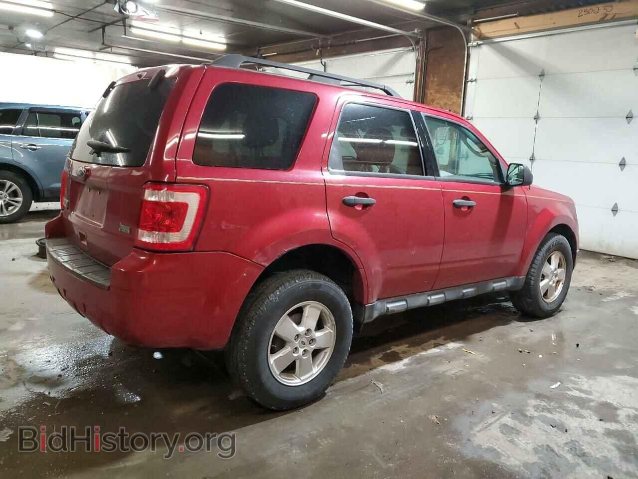 2010 FORD ESCAPE - VIN: 1FMCU9DG5AKB75827 - Фото 3