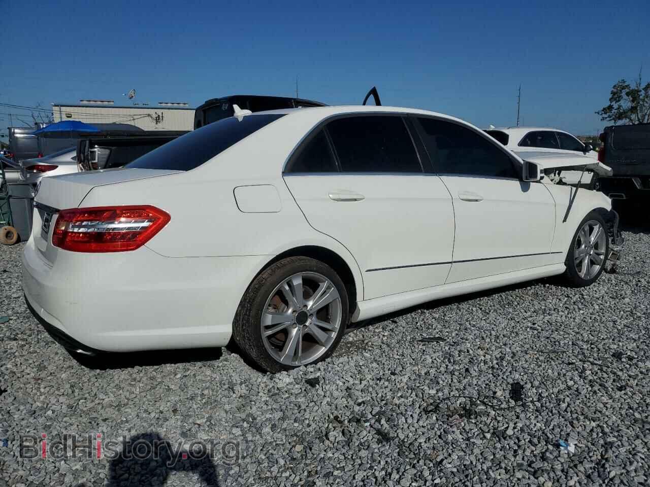 2013 MERCEDES-BENZ E-CLASS - VIN: WDDHF5KB4DA725913 - Фото 3