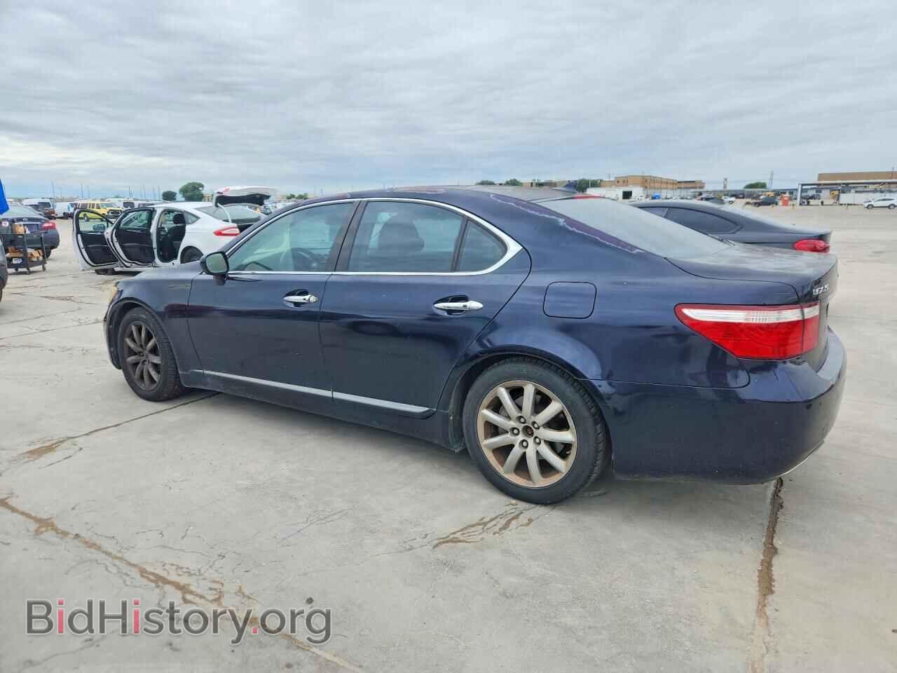2007 LEXUS LS460 - VIN: JTHBL46F475015311 - Photo 2