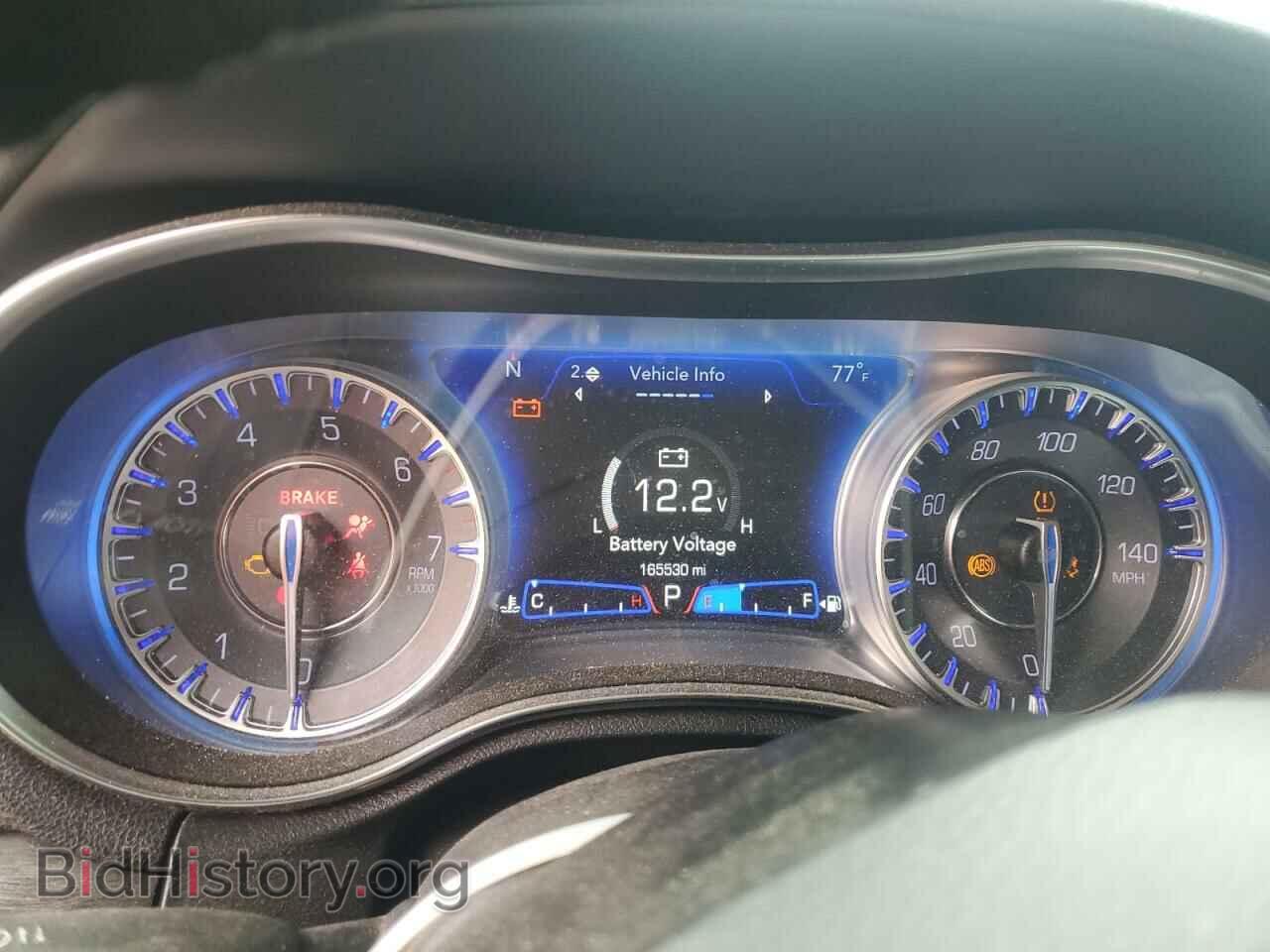 2019 CHRYSLER 300 - VIN: 2C3CCAAG3KH614467 - Фото 9