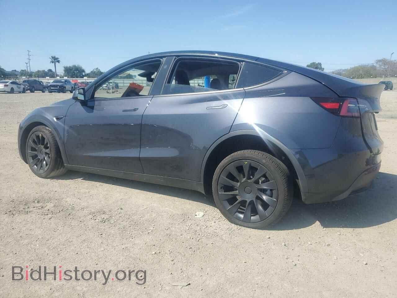 2024 TESLA MODEL Y - VIN: 7SAYGDED2RF100152 - Photo 2