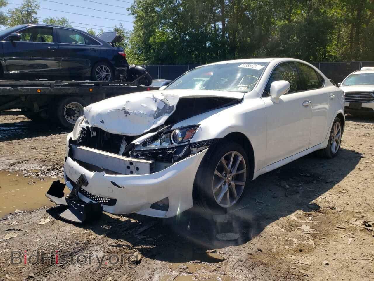 2011 LEXUS IS - VIN: JTHCF5C23B5052359 - Фото 2
