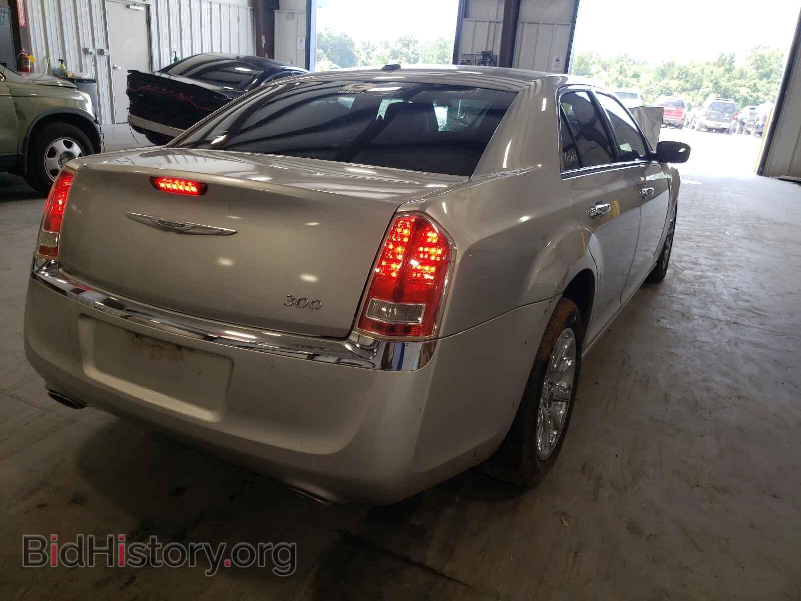 2012 CHRYSLER 300 - VIN: 2C3CCACG8CH194929 - Фото 4