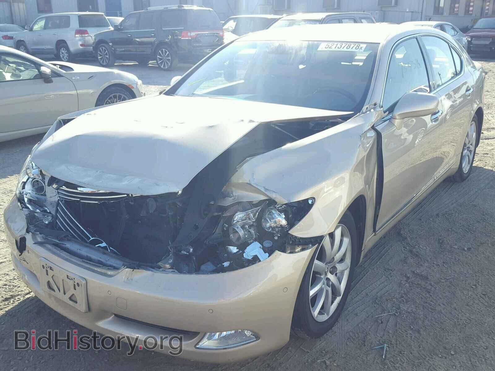 2007 LEXUS LS460 - VIN: JTHBL46F075029366 - Photo 2