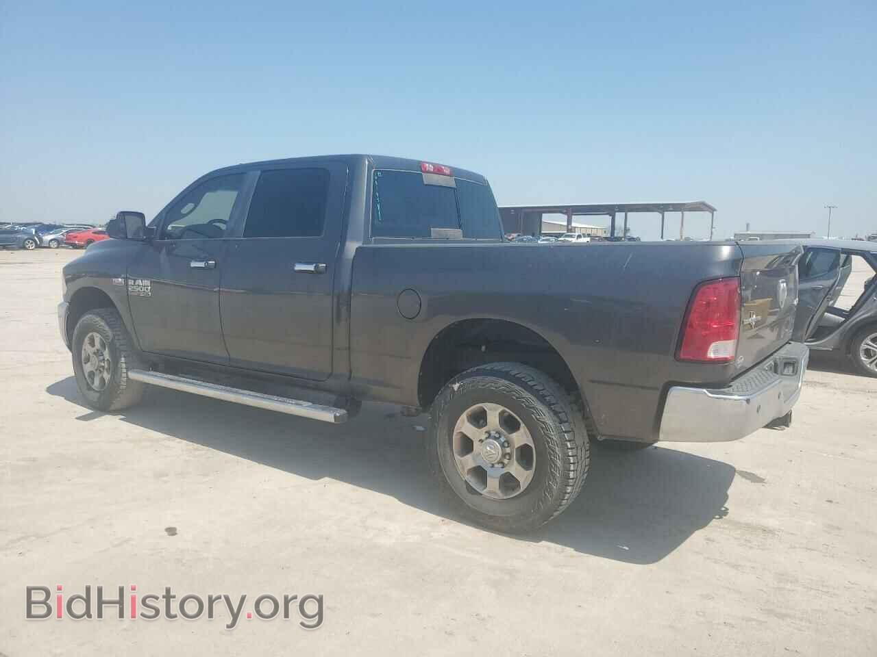 2017 RAM All Models - VIN: 3C6UR5DJ5HG571179 - Фото 2