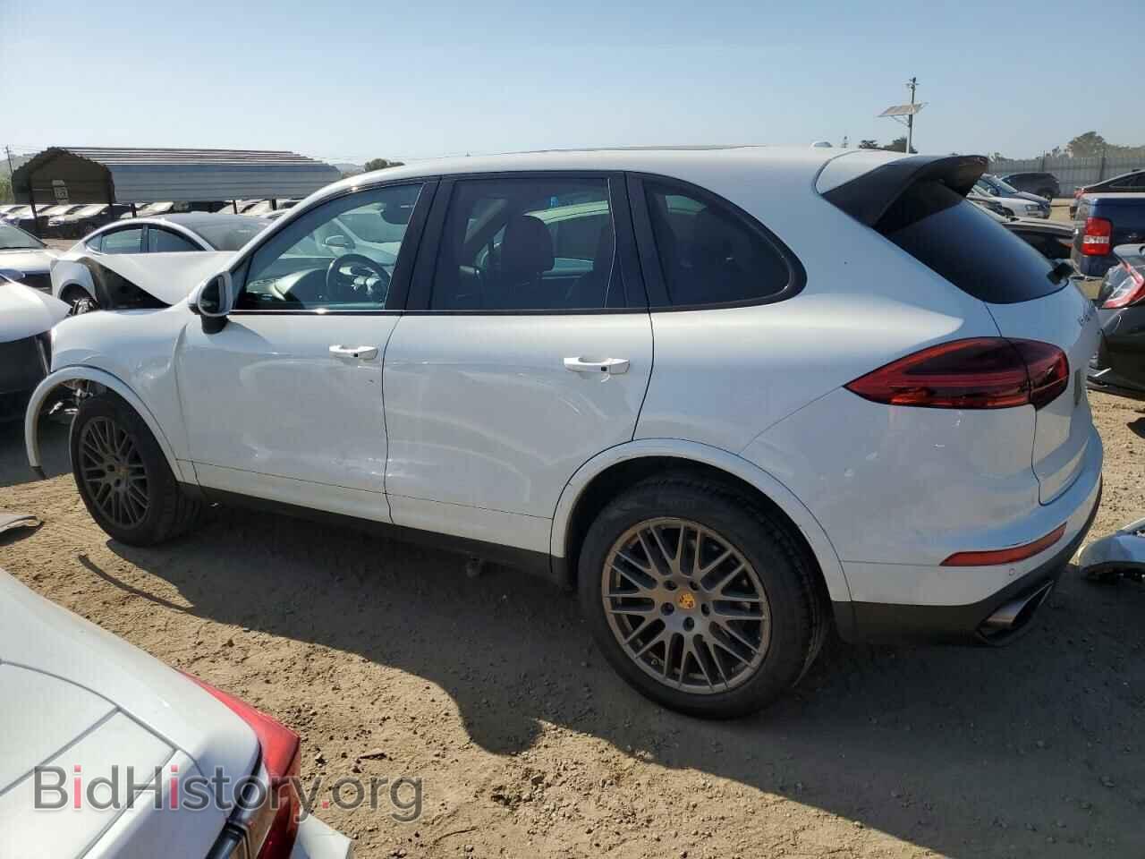 2017 PORSCHE CAYENNE - VIN: WP1AA2A26HKA80318 - Фото 2