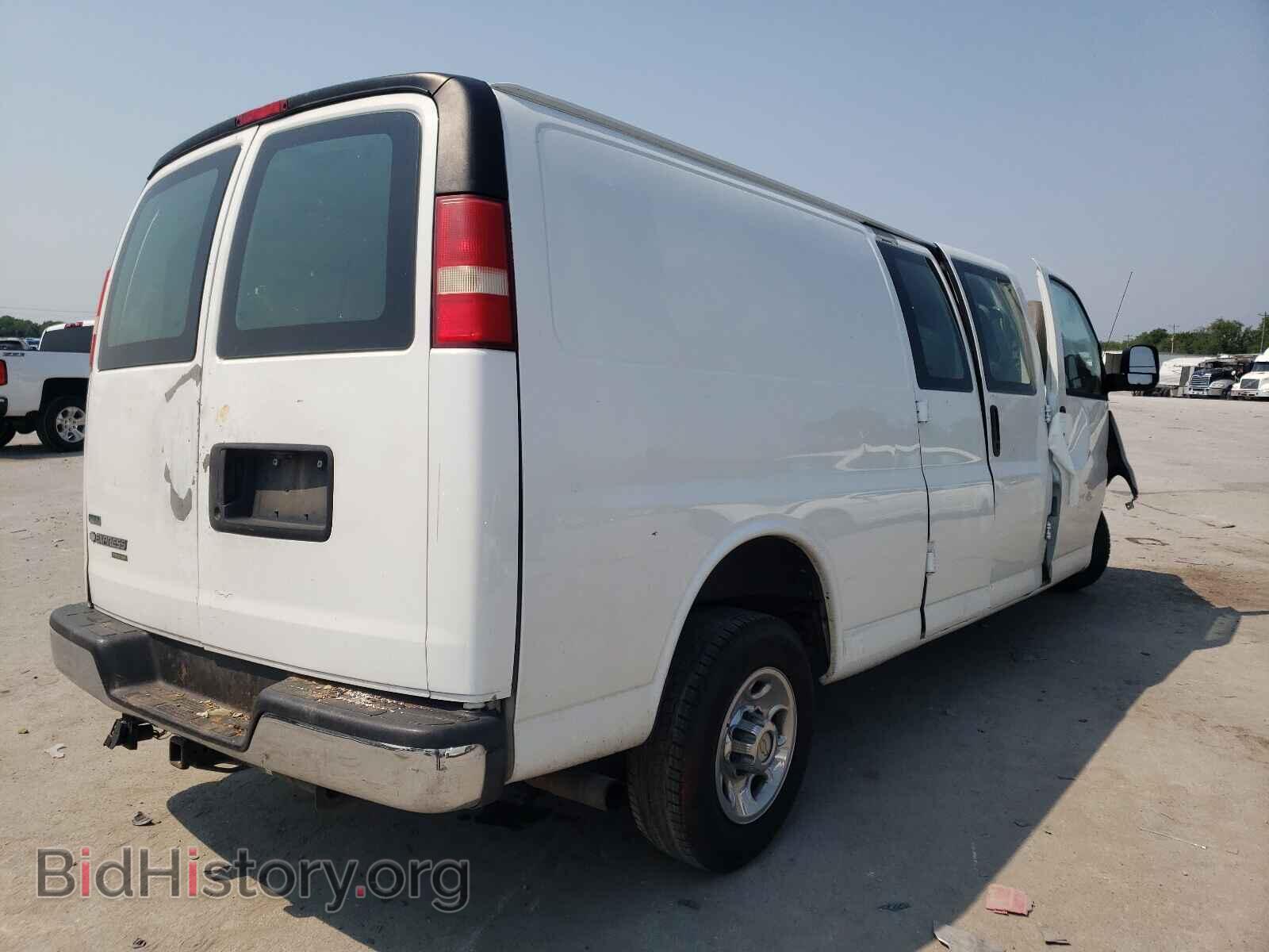 2011 CHEVROLET EXPRESS - VIN: 1GCWGGCG4B1155834 - Фото 4