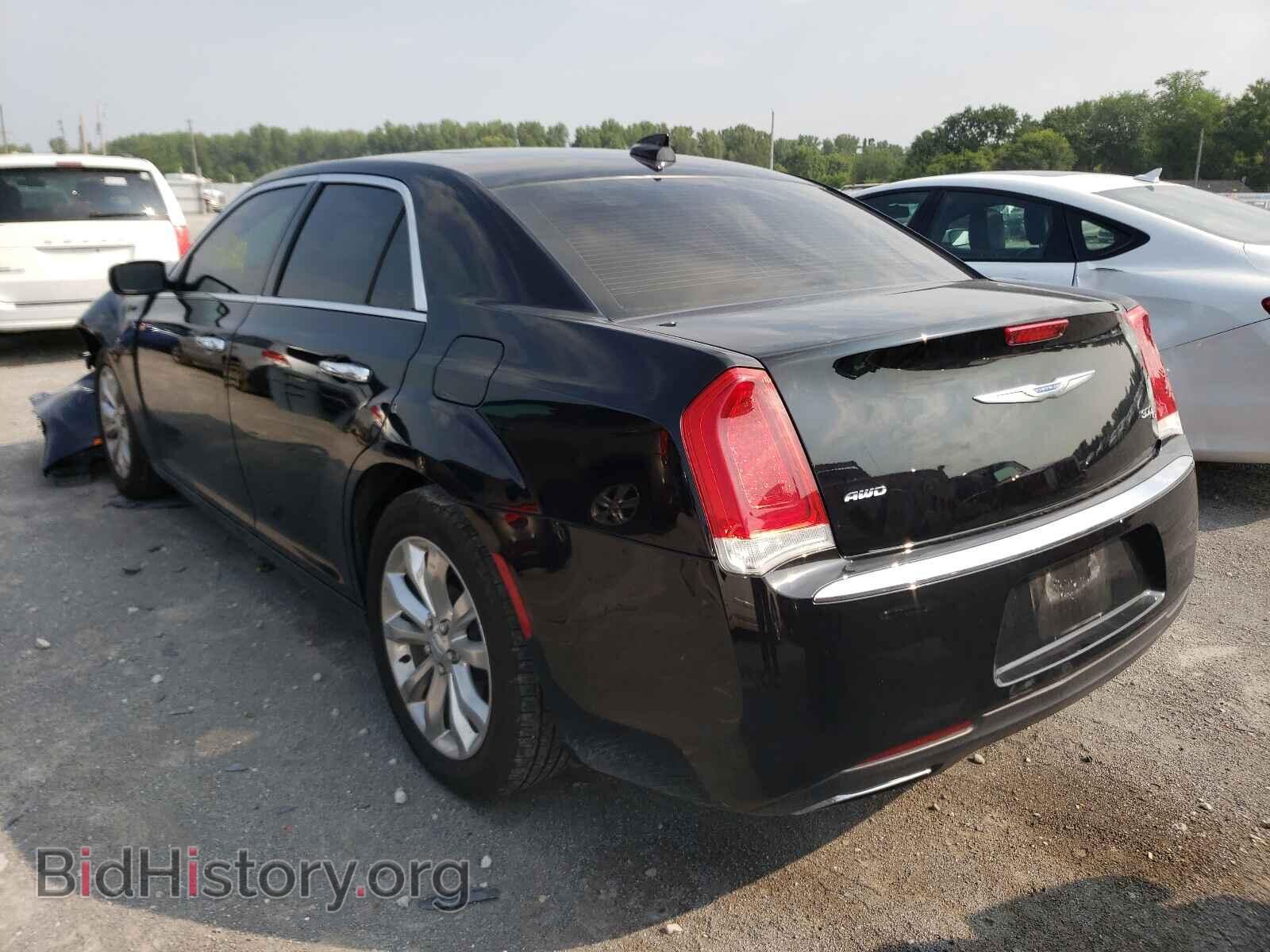 2017 CHRYSLER 300 - VIN: 2C3CCAKG1HH565471 - Фото 3