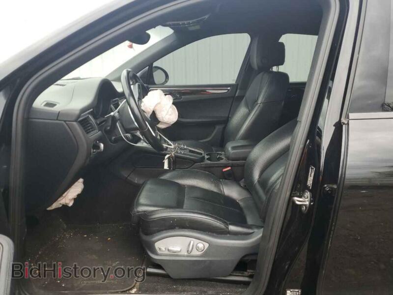 2016 Porsche MACAN (VIN WP1AB2A53GLB57789) — photo 7 of 12
