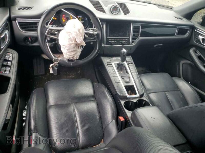 2016 Porsche MACAN (VIN WP1AB2A53GLB57789) — photo 8 of 12