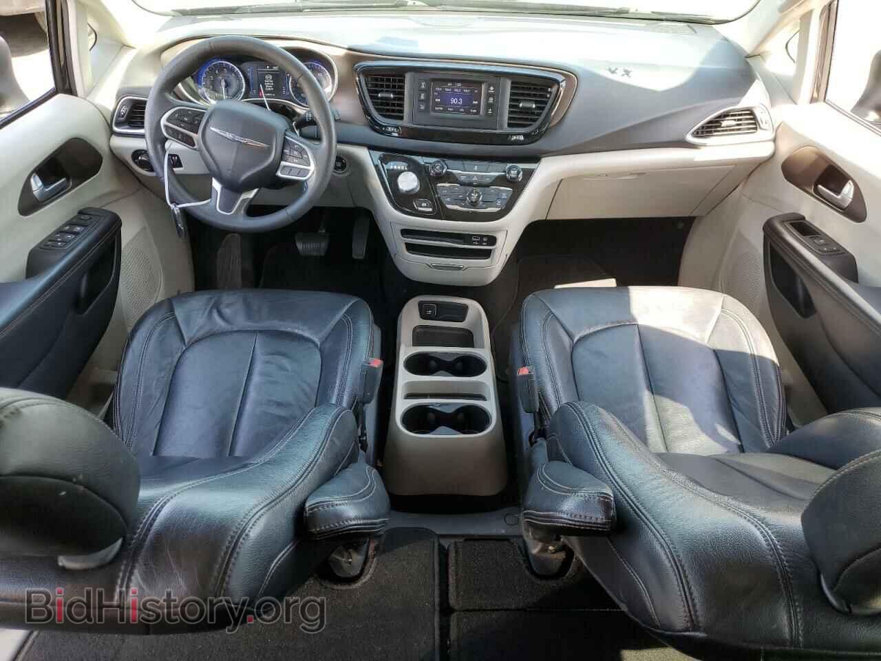 2017 CHRYSLER PACIFICA - VIN: 2C4RC1CG1HR552072 - Photo 8