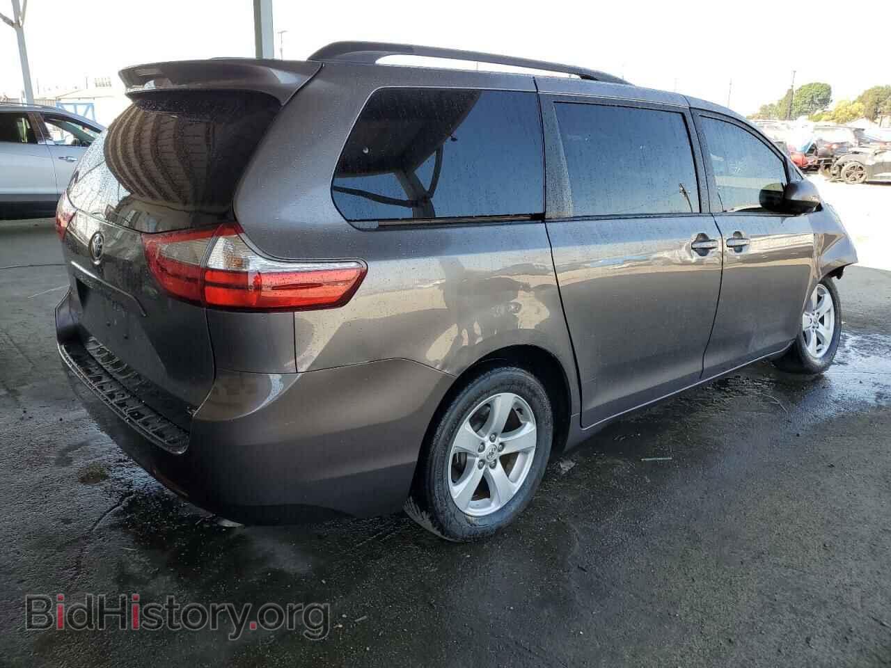 2017 TOYOTA All Models - VIN: 5TDKZ3DC4HS798564 - Фото 3