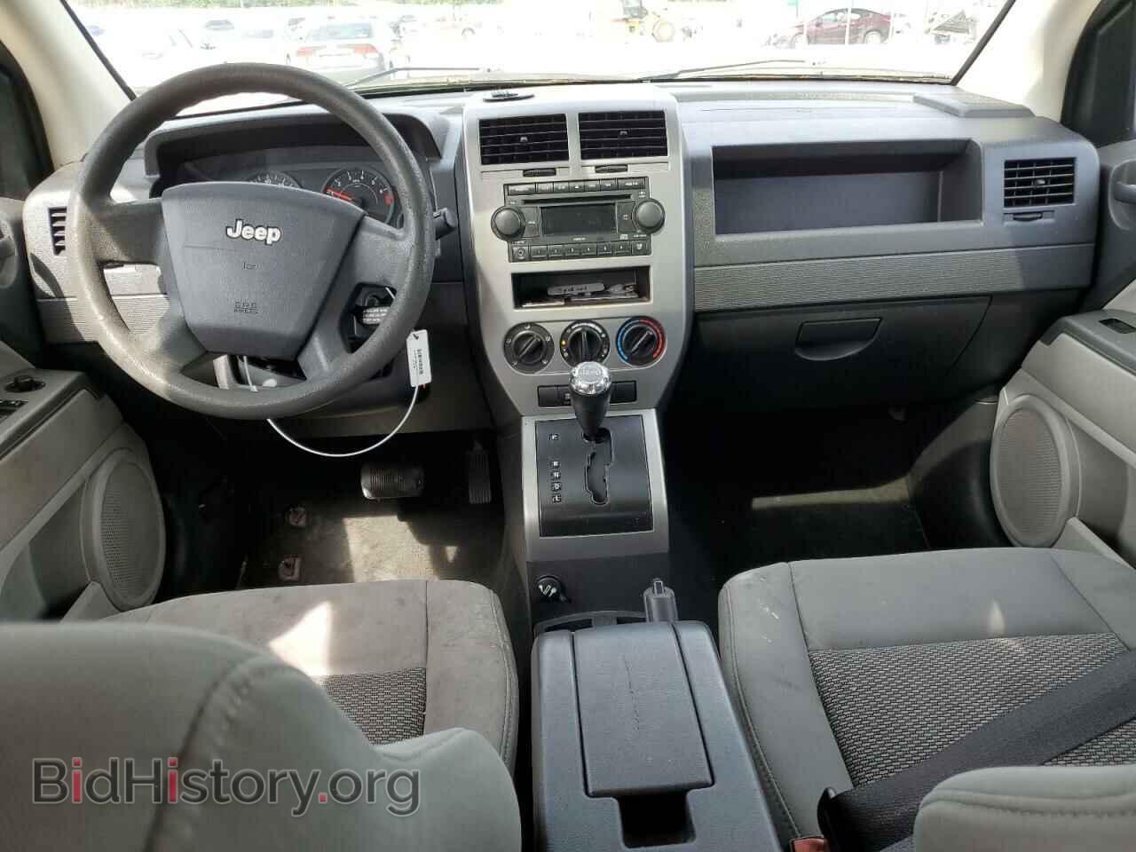 2007 JEEP COMPASS - VIN: 1J8FF47W97D261083 - Фото 8