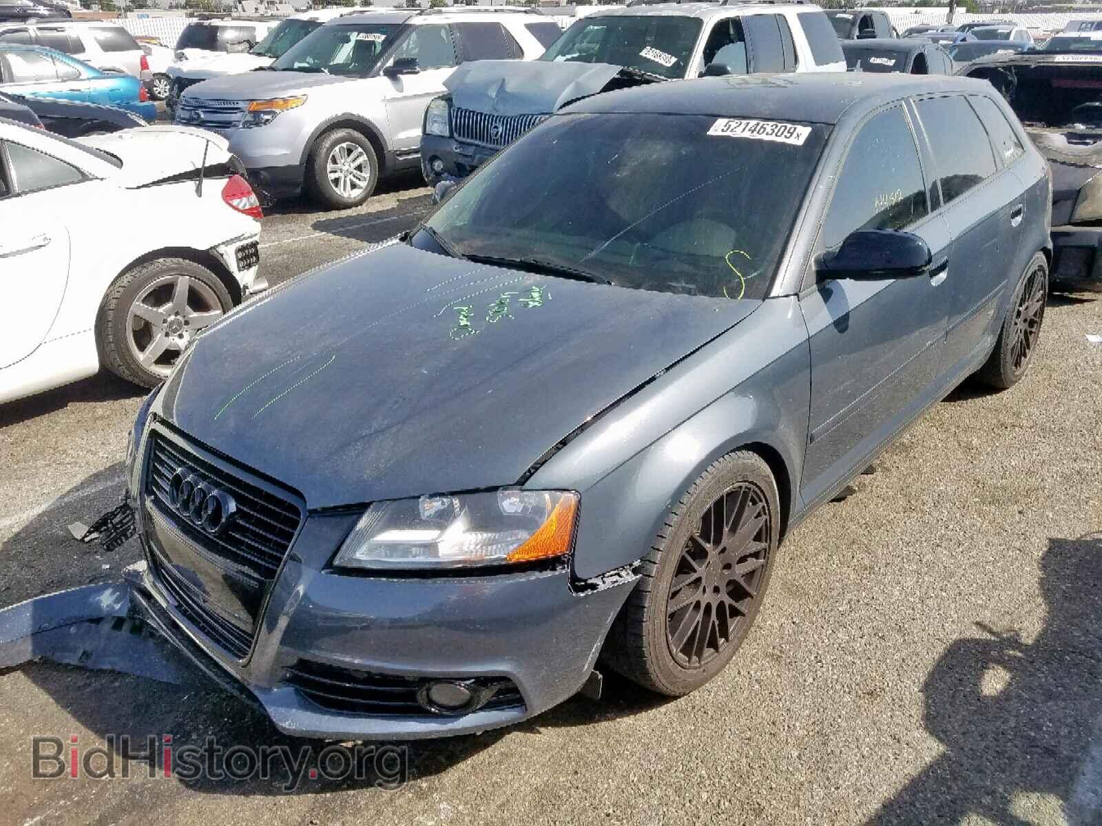2011 AUDI A3 - VIN: WAUBJBFM5BA043075 - Фото 2