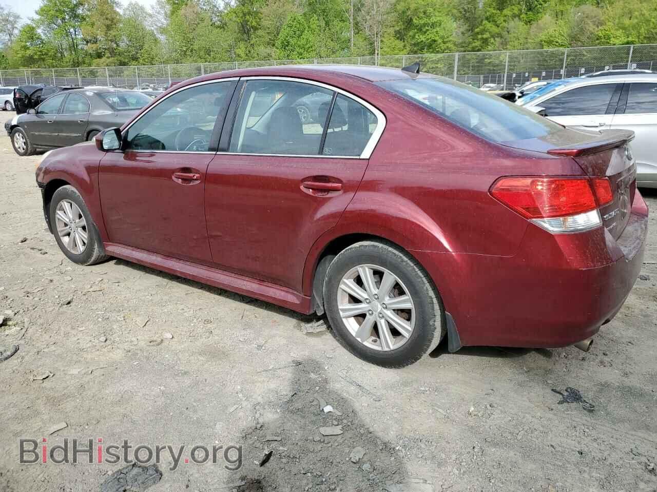 2011 SUBARU LEGACY - VIN: 4S3BMBF64B3256132 - Фото 2