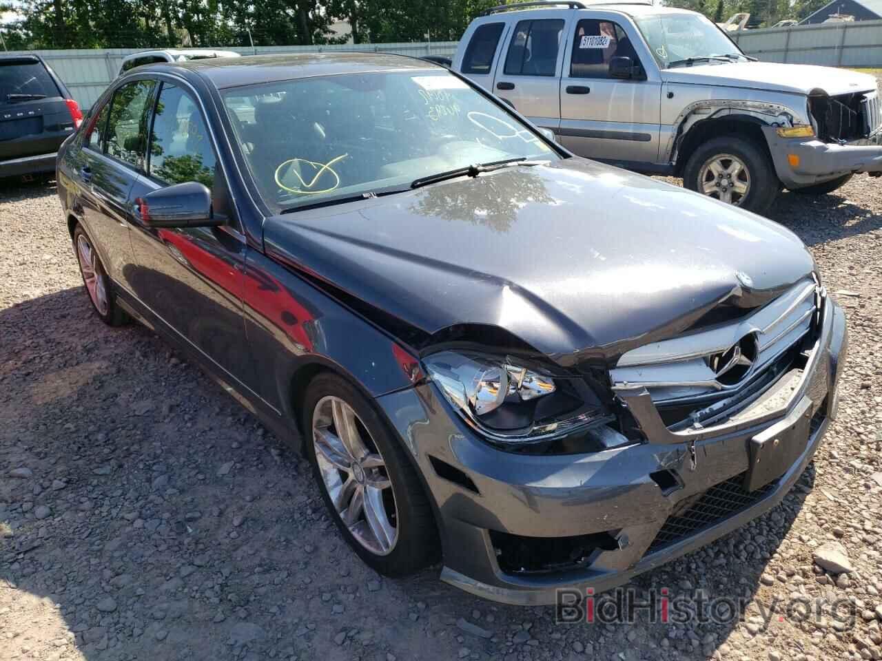 Photo WDDGF8ABXDR252311 - MERCEDES-BENZ C-CLASS 2013