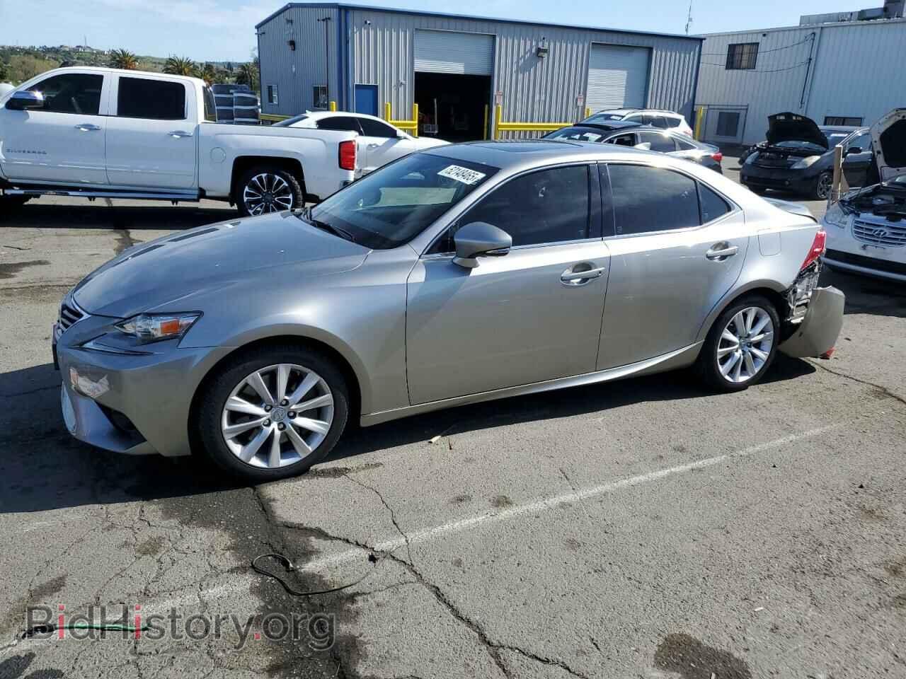 Photo JTHBA1D20G5038041 - LEXUS IS 2016
