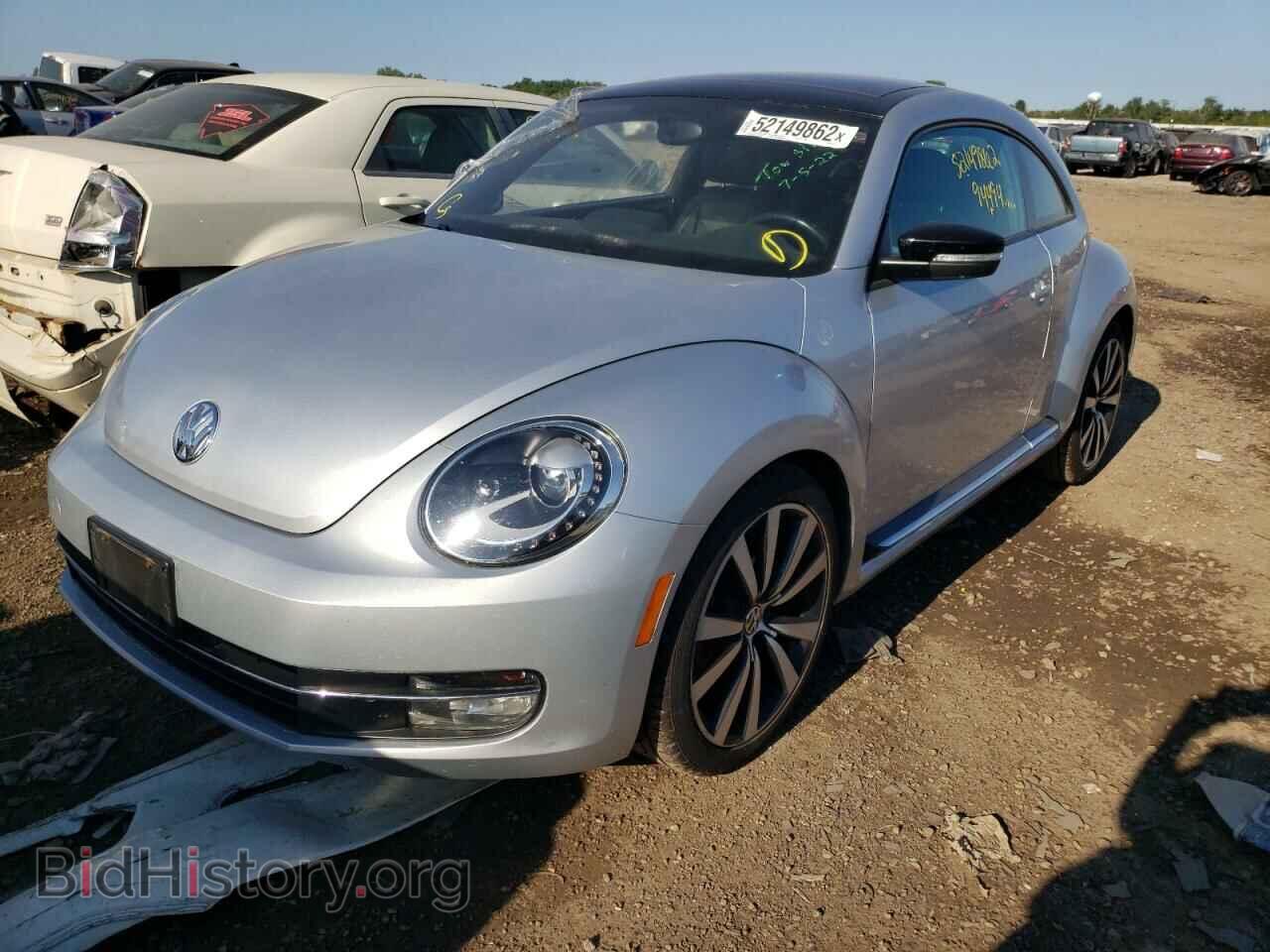 2013 VOLKSWAGEN BEETLE - VIN: 3VWVA7AT0DM611277 - Фото 2