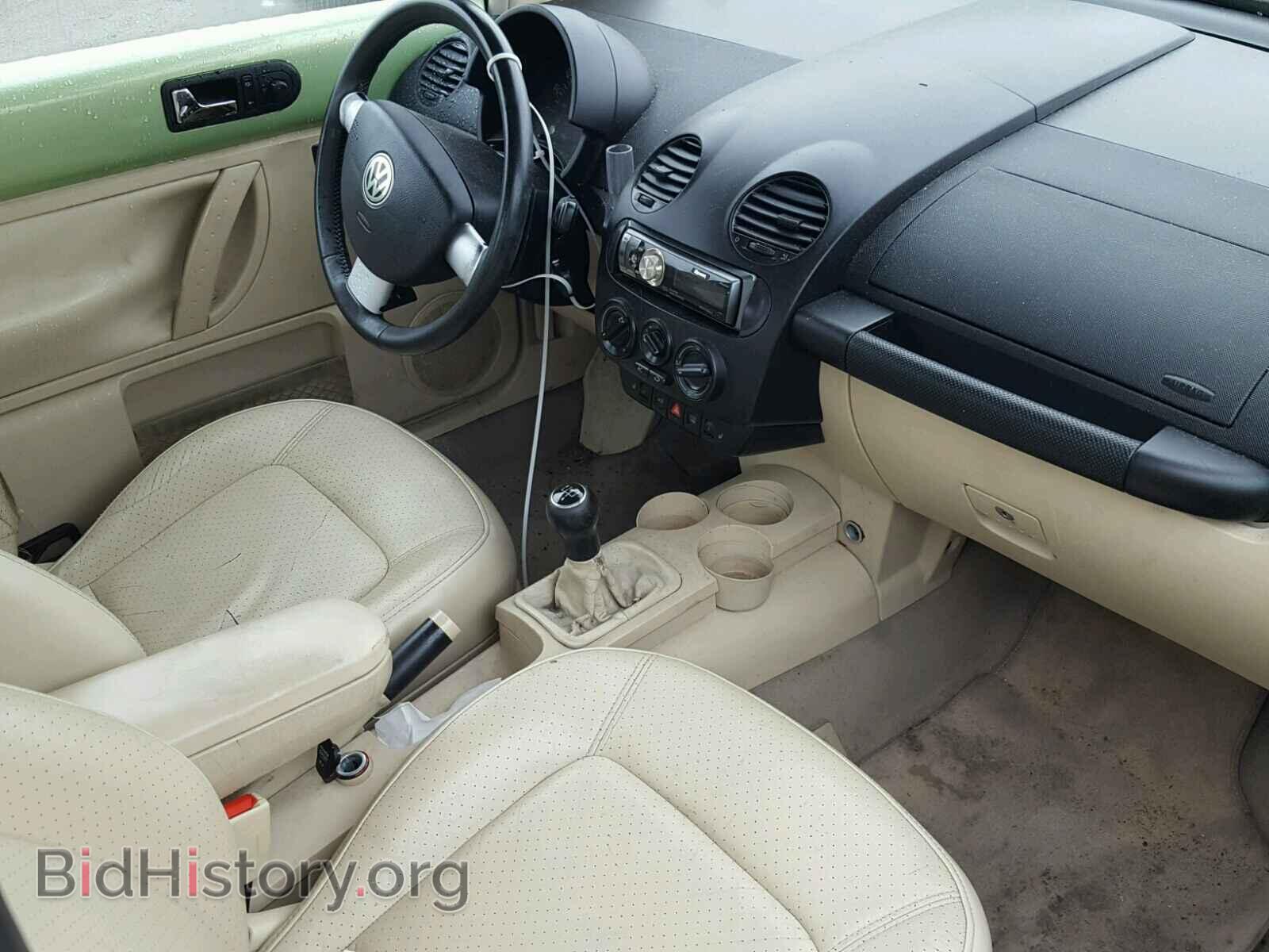 2000 VOLKSWAGEN BEETLE - VIN: 3VWCD21C4YM471063 - Фото 5
