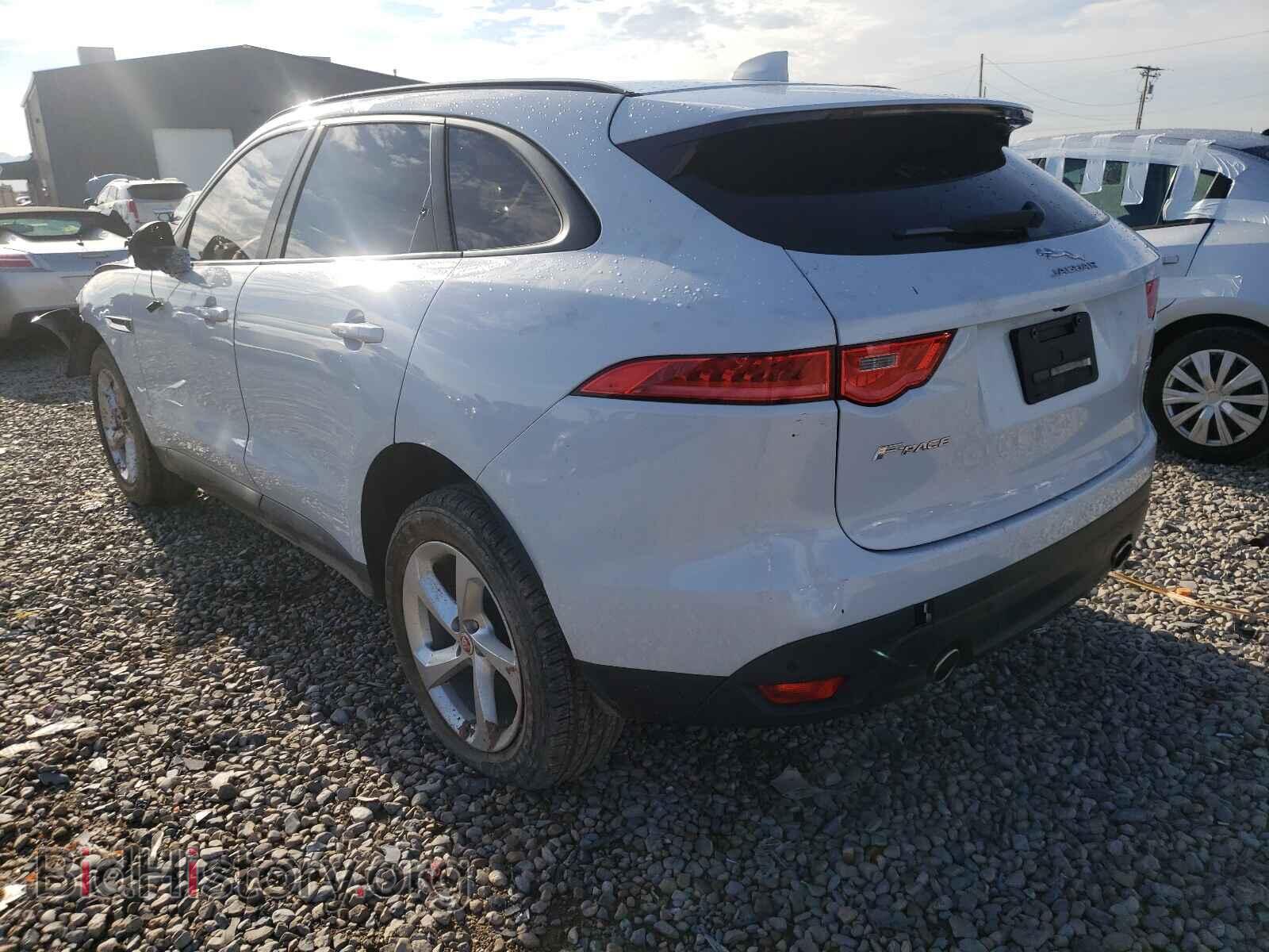 2017 JAGUAR F-PACE - VIN: SADCJ2BV7HA495760 - Фото 3