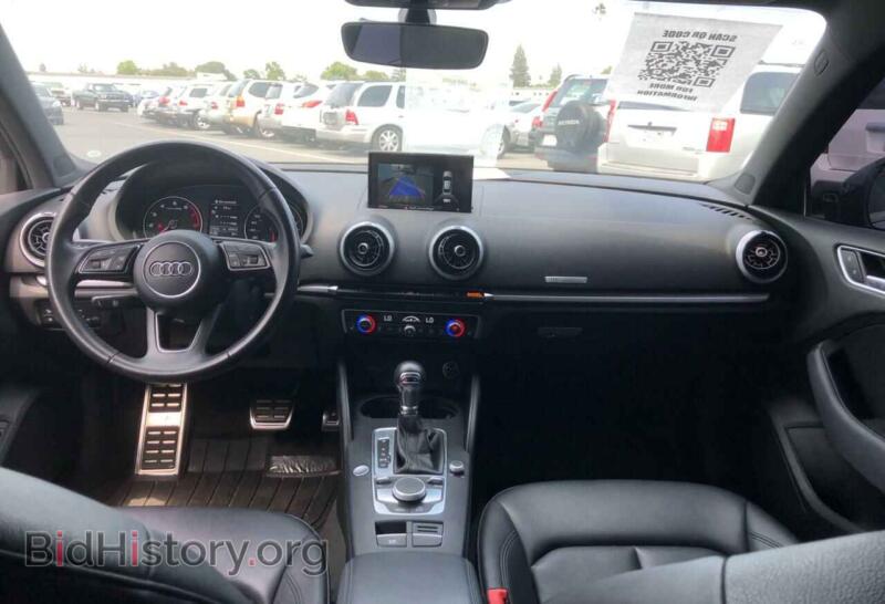 2017 Audi A3 (VIN WAUAUGFF4H1044146) — фото 9 из 10