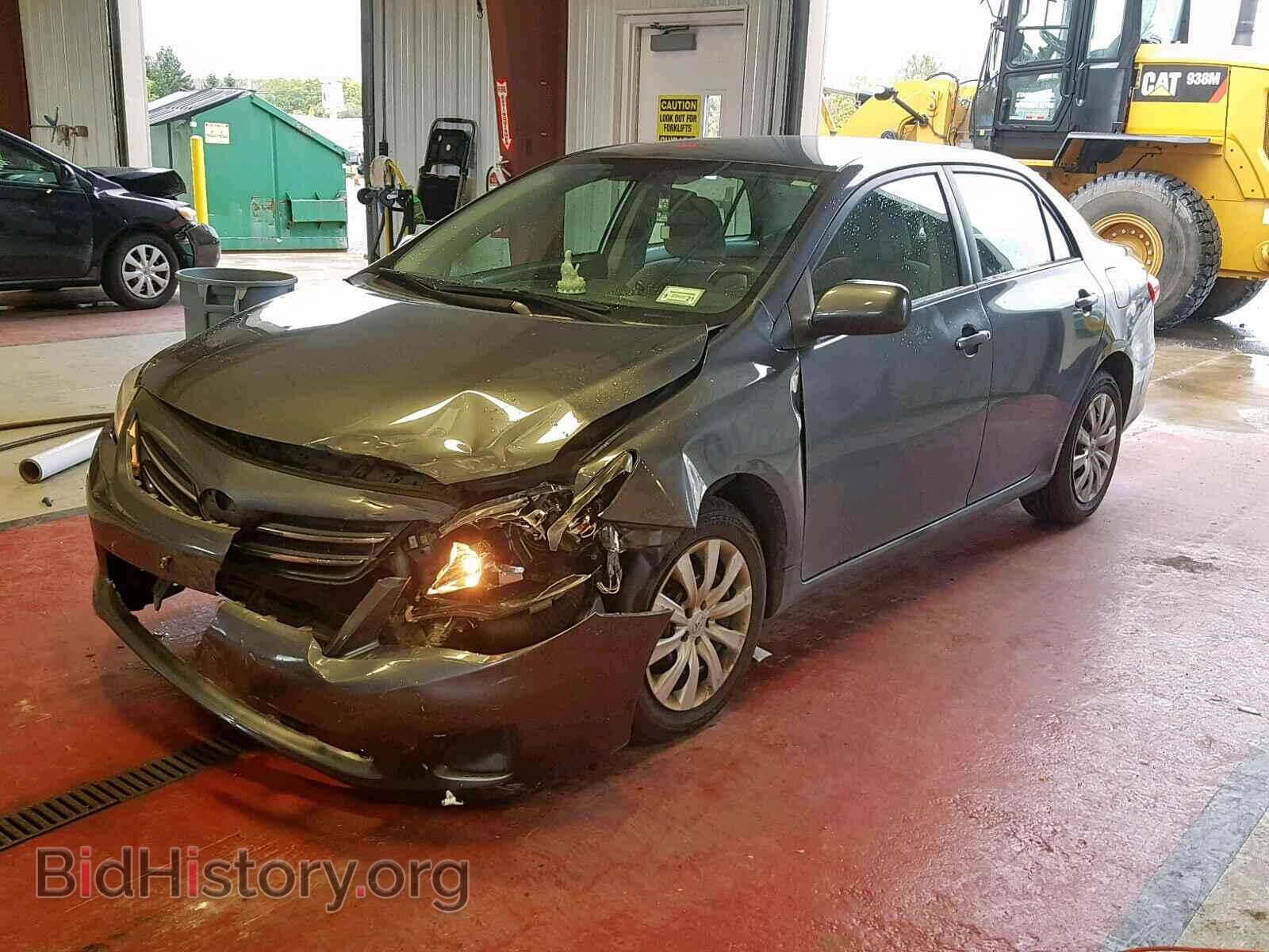 2013 TOYOTA COROLLA BA - VIN: 2T1BU4EE7DC929400 - Фото 2