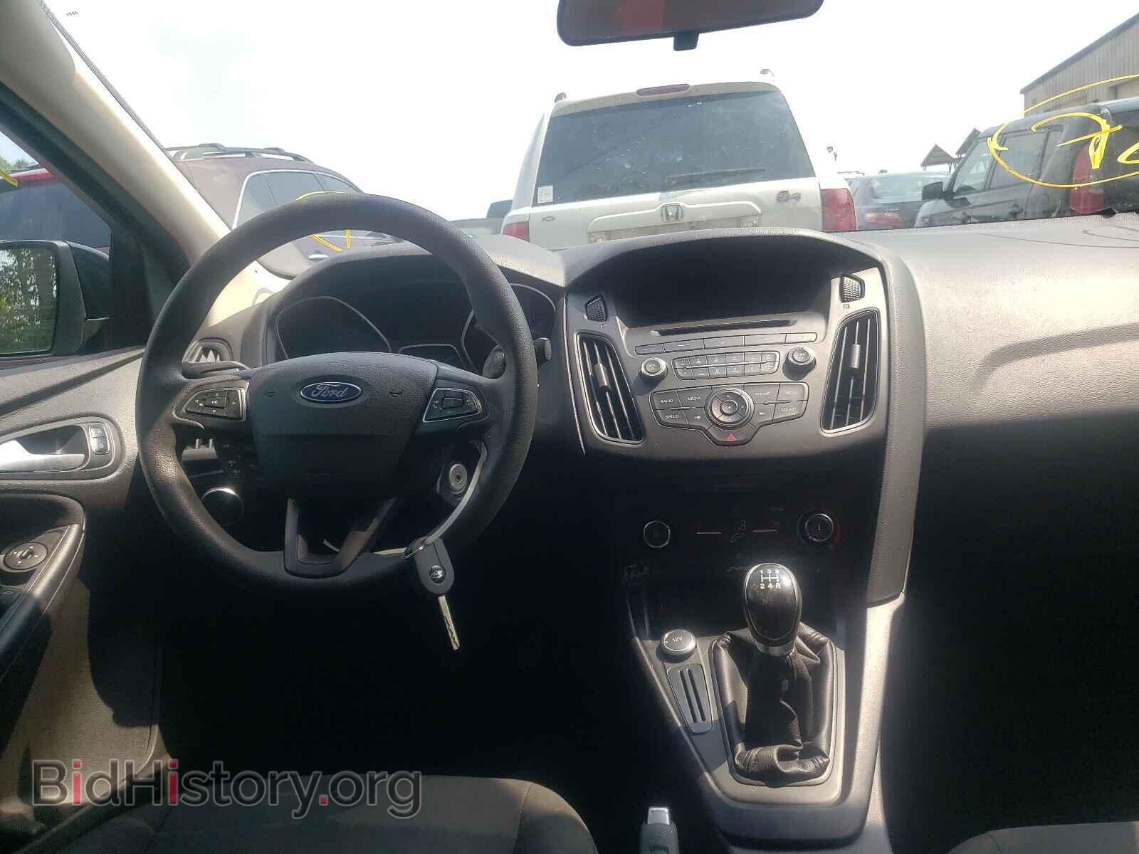 2016 FORD FOCUS - VIN: 1FADP3F2XGL304460 - Фото 9
