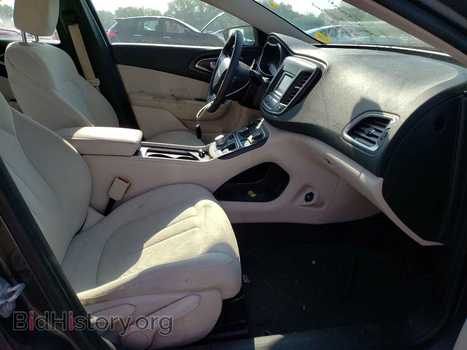 2016 CHRYSLER 200 - VIN: 1C3CCCAB4GN105616 - Фото 5