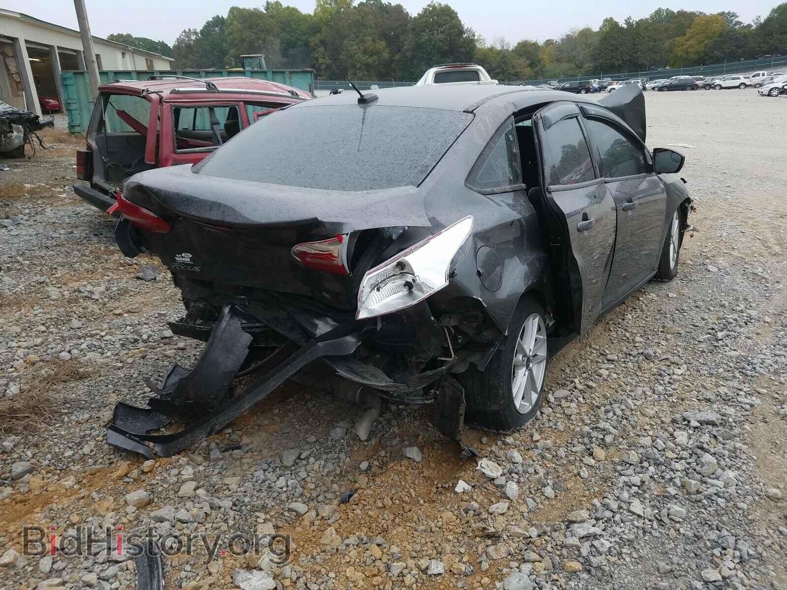 2017 FORD FOCUS - VIN: 1FADP3F2XHL208281 - Photo 4