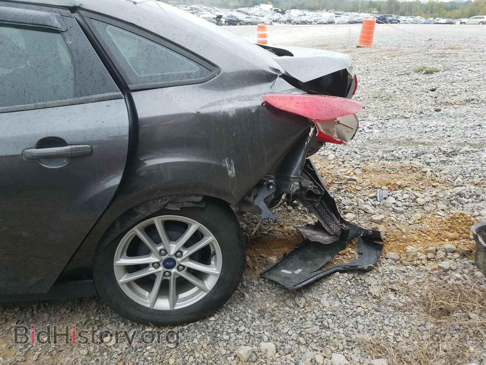 2017 FORD FOCUS - VIN: 1FADP3F2XHL208281 - Photo 9