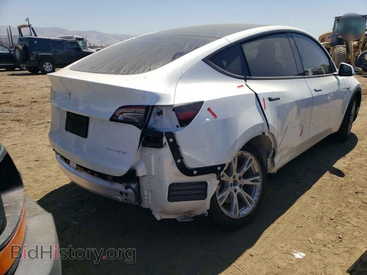 2022 TESLA MODEL Y - VIN: 7SAYGDEE4NF346719 - Фото 4